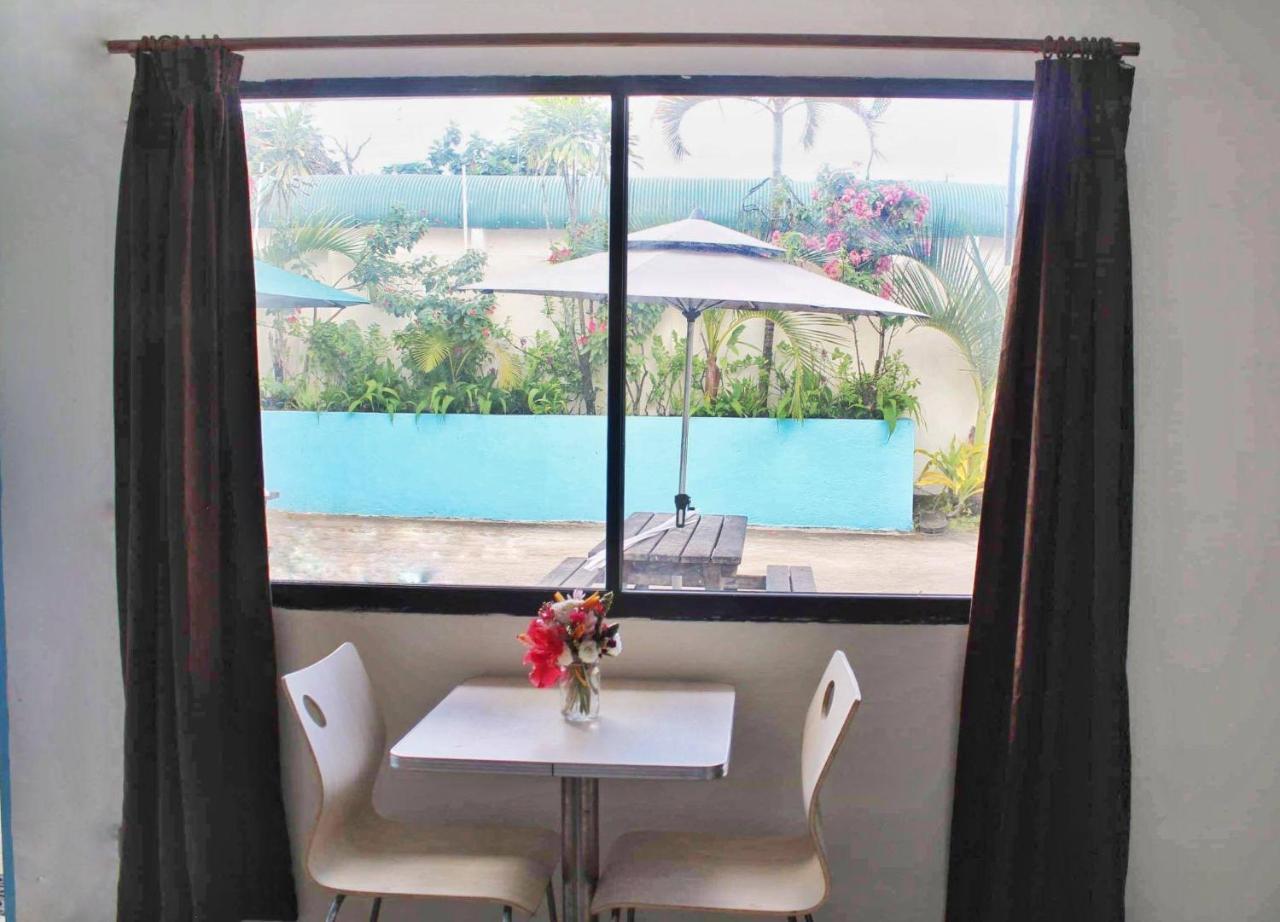 Pacific Paradise Motel Port Vila Buitenkant foto